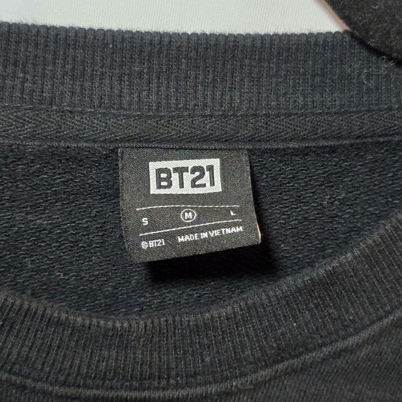 BT21 BTS Official Merch Sweet Butter Black Sweatshirt Shooky Pancake Strawberry - Picture 3 of 7